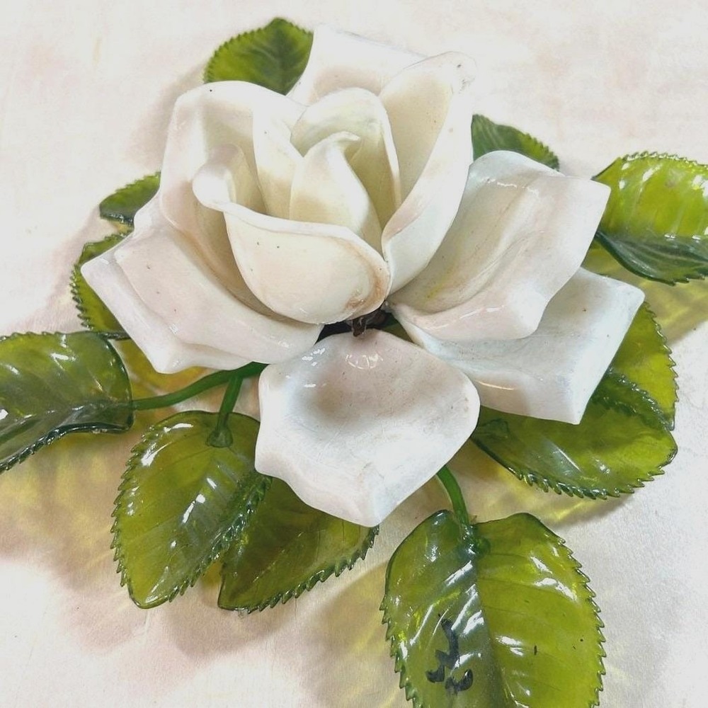 Vintage 1991 Garage Inc Acrylic White Rose‎ Sculpture 8"